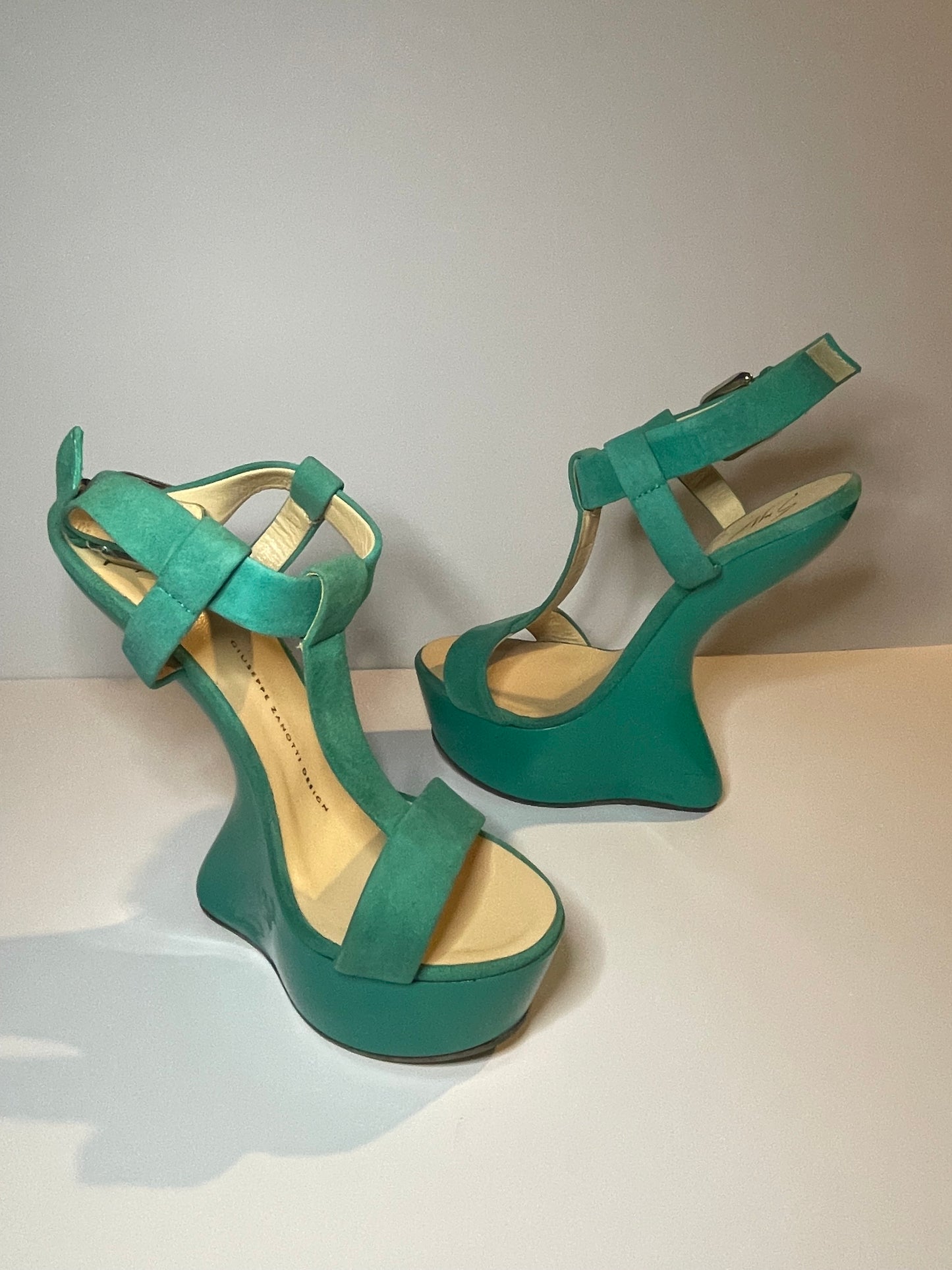 Giuseppe Zanotti "Curve Jem" Sandal