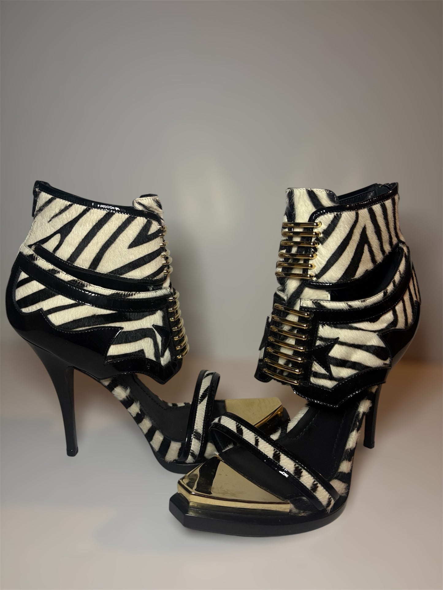 Rare Runway Givenchy S/S 2009 Calf Hair + Metal Sandals
