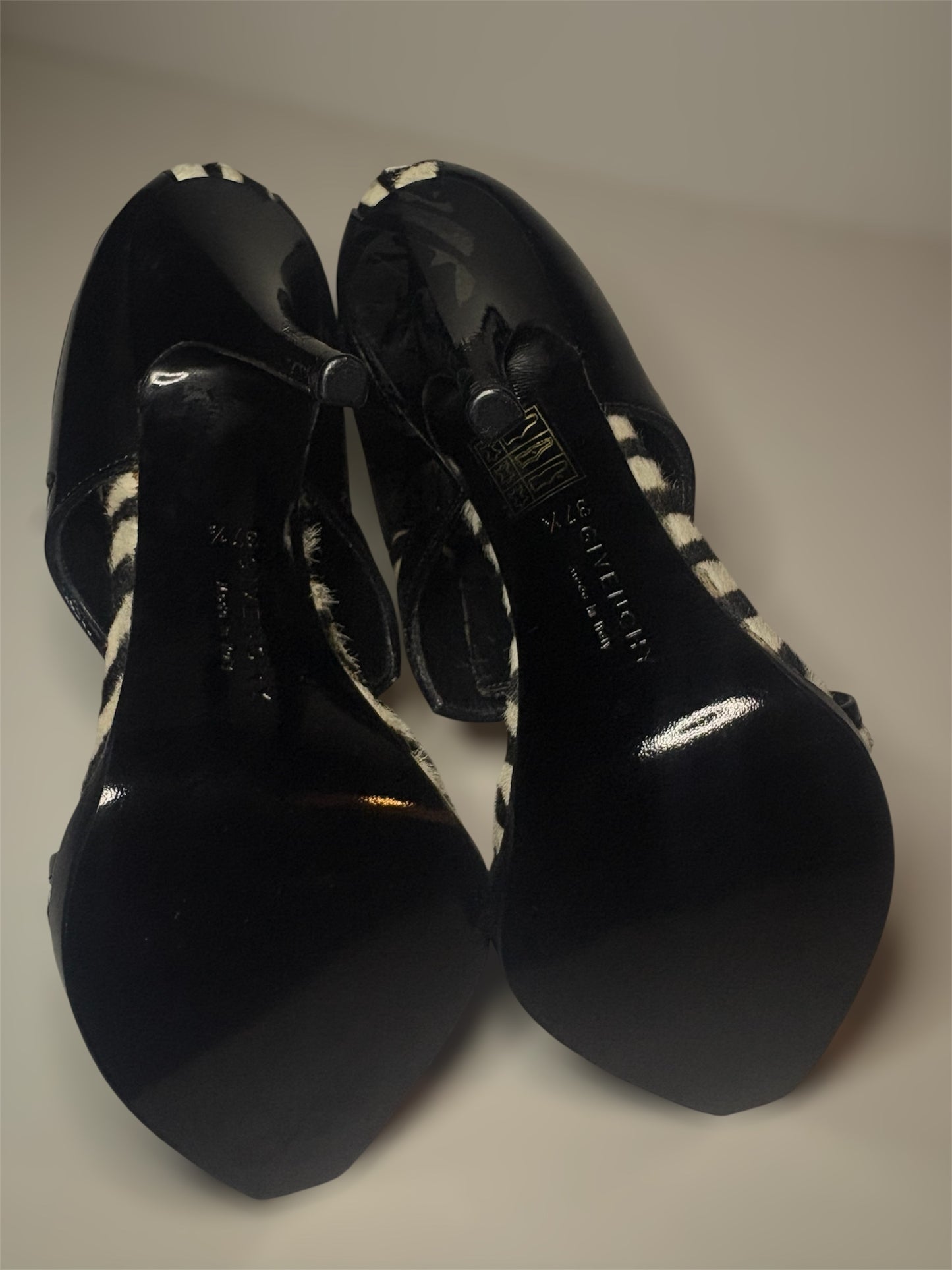 Rare Runway Givenchy S/S 2009 Calf Hair + Metal Sandals